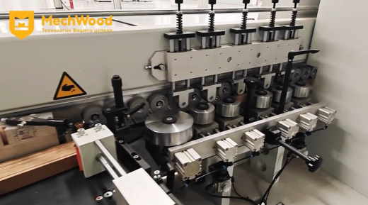 MDZ565C. Автоматический станок для сращивания L‑образных наличников 