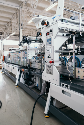 Станок окутывания профильных погонажных изделий DITEC Line 6000/А PUR