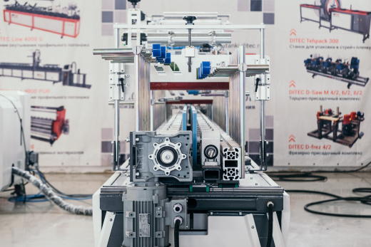 Станок окутывания профильных погонажных изделий DITEC Line 6000/А PUR