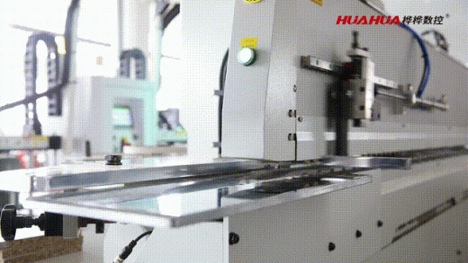 Индустриальный кромкооблицовочный станок HH-790