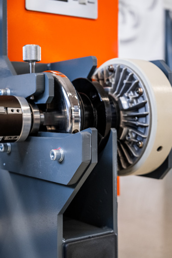 Станок для резки рулонных материалов с перемоткой DITEC Div