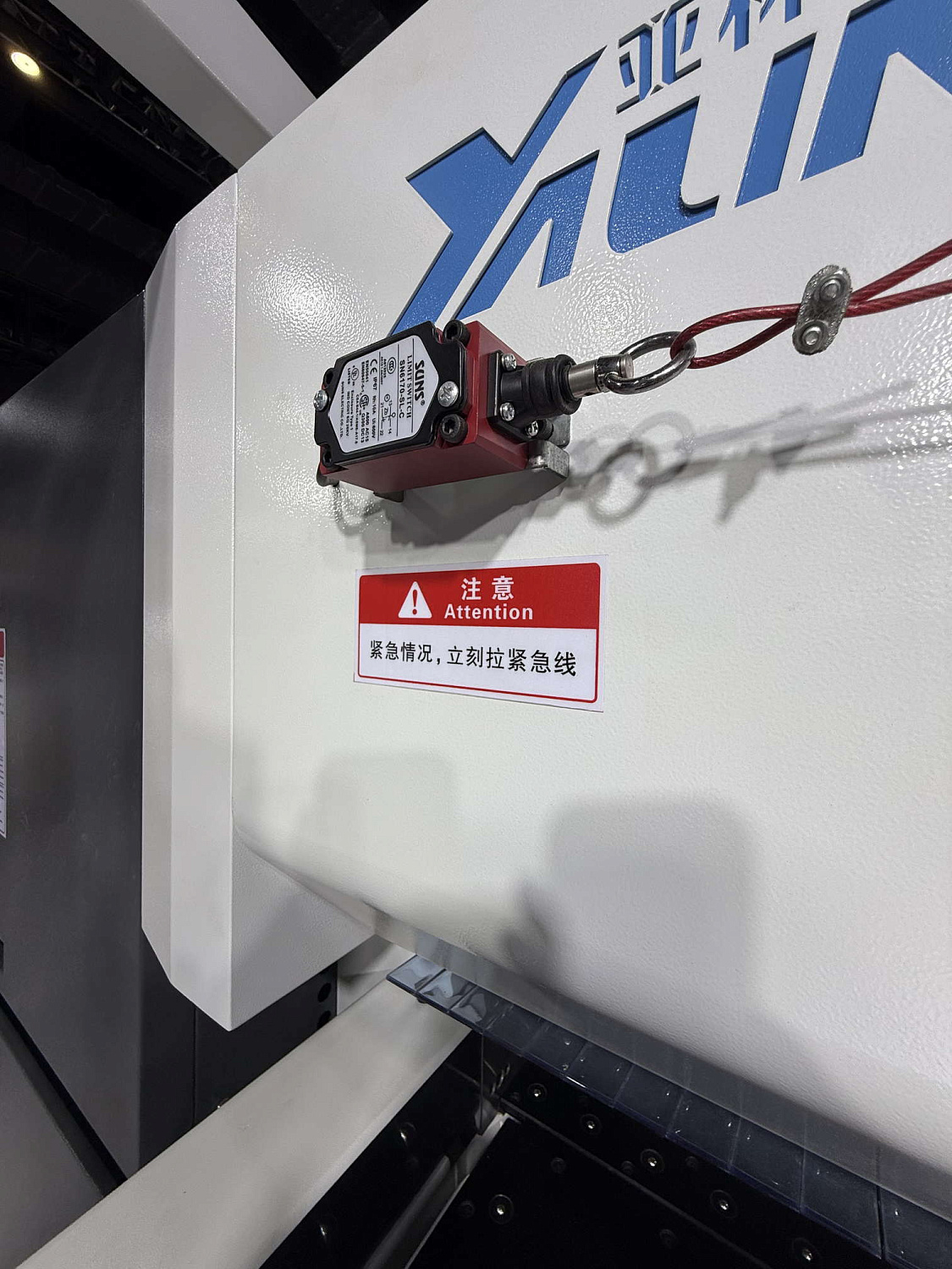 Раскроечный центр HuaHua HP330CL (с задней загрузкой)