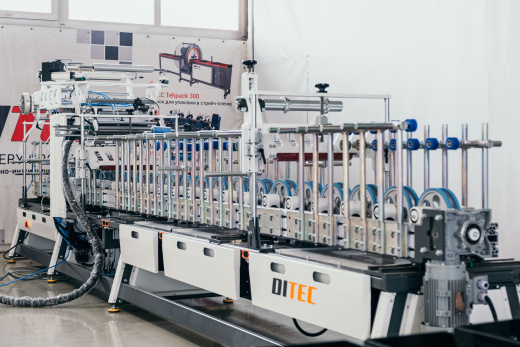 Станок окутывания профильных погонажных изделий DITEC Line 6000/А PUR