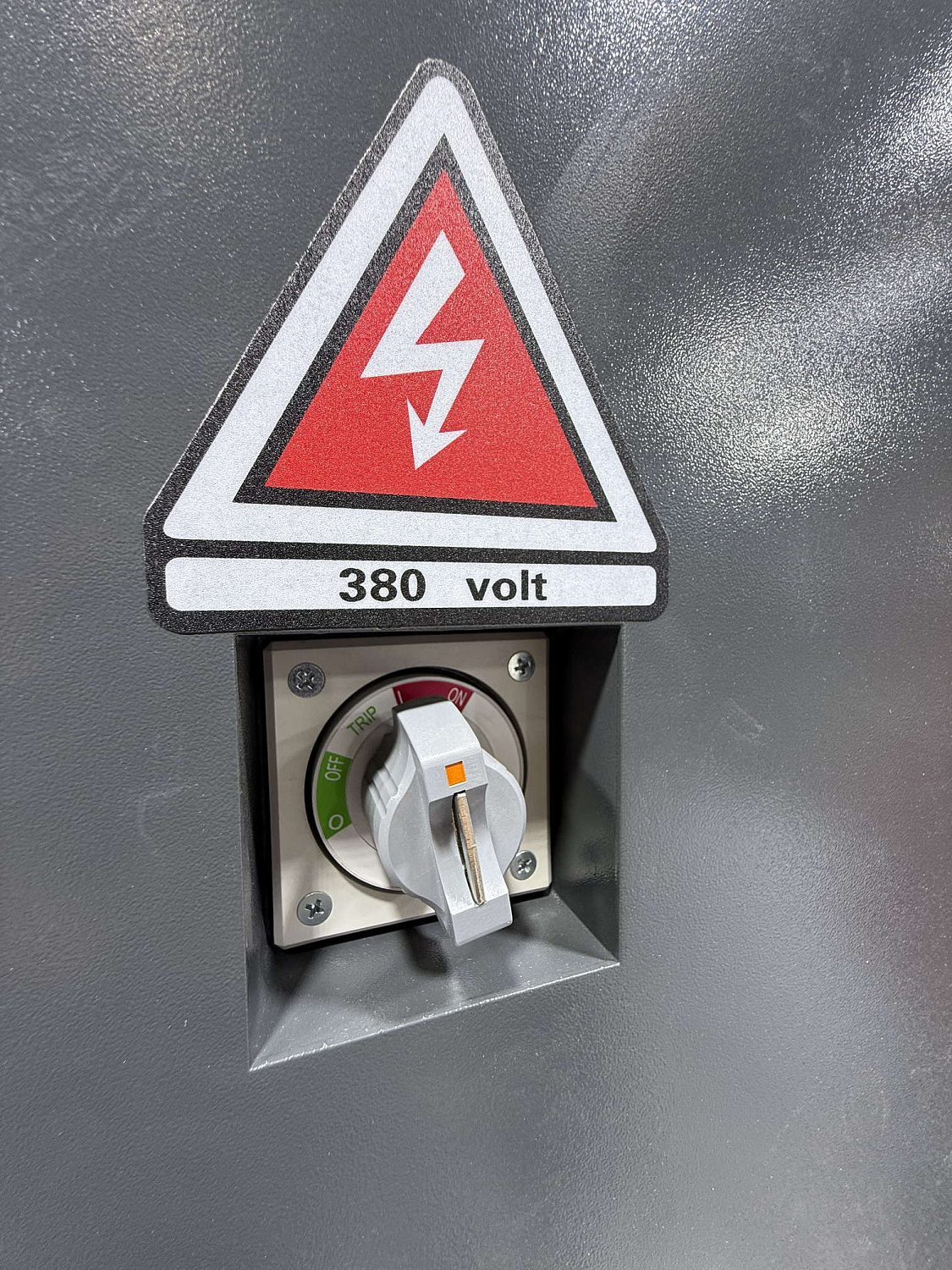 Раскроечный центр HuaHua HP330CL (с задней загрузкой)