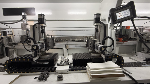 Кромкооблицовочный станок для деталей с софтформингом  SBS-S700GK.  Узел обработки торца детали