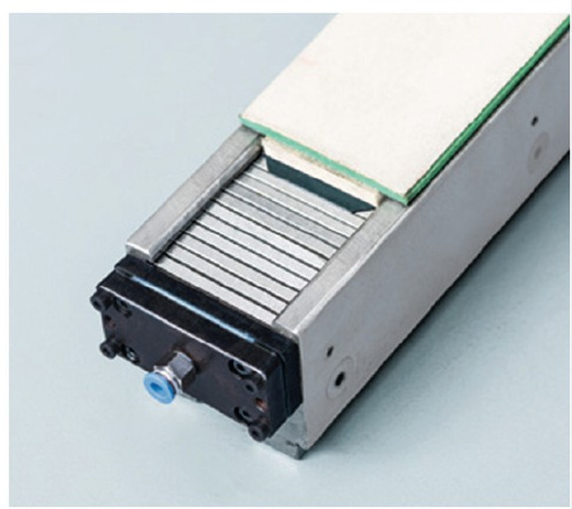 SRP 1300GA серия: для калибровки и шлифования мебельных щитов, плитных материалов и фасадов перед покраской и между слоями лака