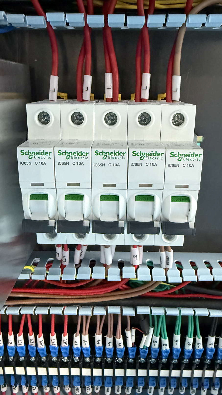 Автоматическая линия для упаковки  фурнитуры