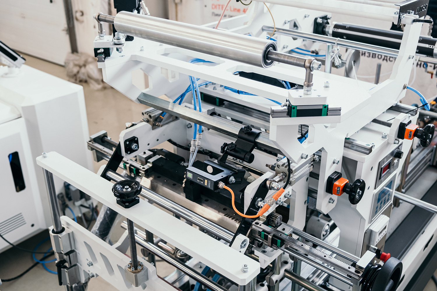 Станок окутывания профильных погонажных изделий DITEC Line 6000/А PUR