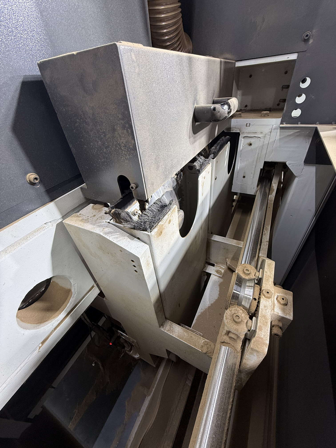 Раскроечный центр HuaHua HP330CL (с задней загрузкой)